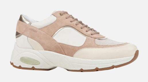 The Travel Shoe That Actually Gets Me Through 20K Steps Guilt-Free